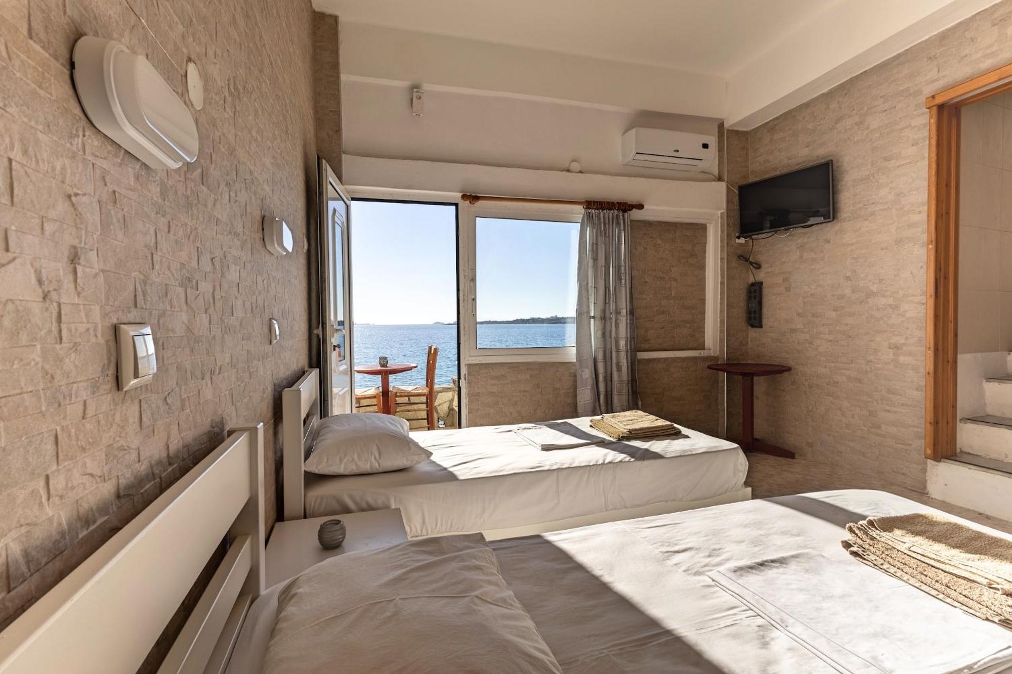 Petalides Apartments パロス島 エクステリア 写真